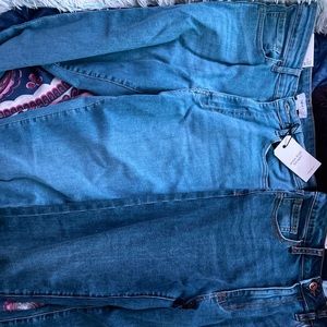 Two blue jeans Forever 21